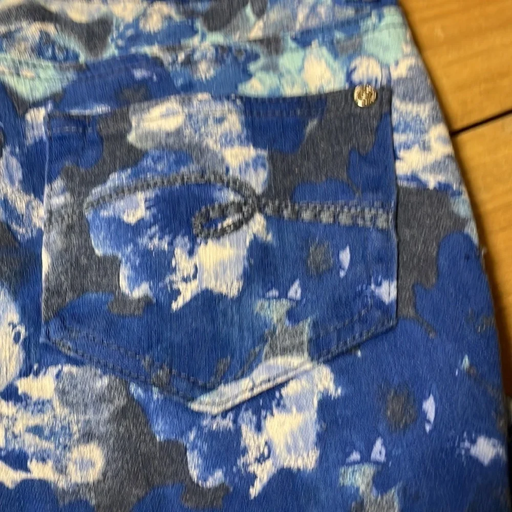 Justice Premium Jeans Straight Leg Simply Low 14R, Blue Floral